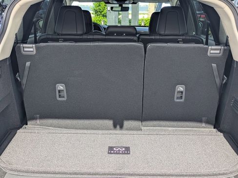 New 2026 INFINITI QX60 Luxe w/ Family Package FWD image 13