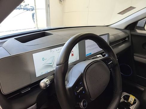 Used 2024 Hyundai Ioniq 5 Limited image 8