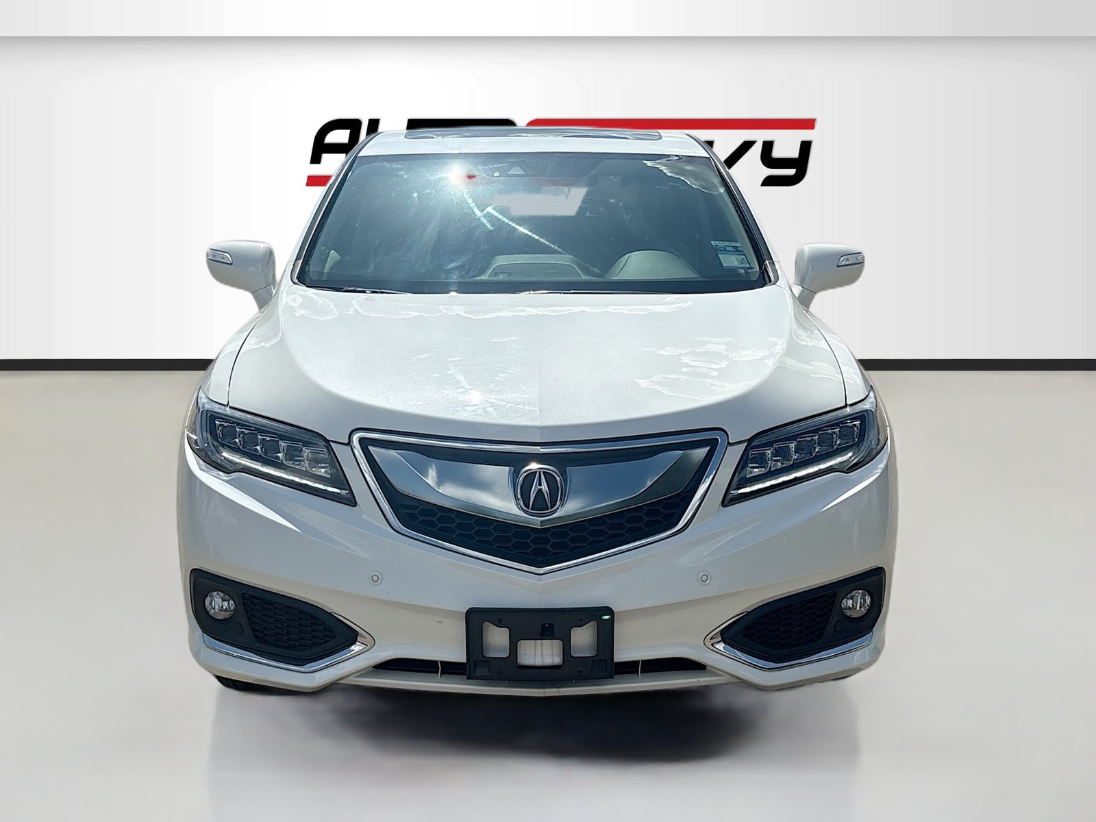 Used 2018 Acura RDX w/ Advance Package AWD/4WD image 2