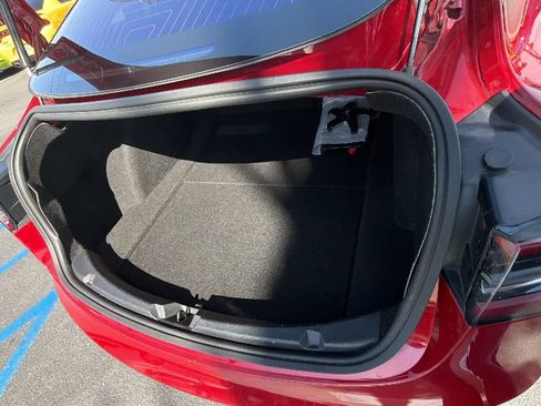Used 2018 Tesla Model 3 Long Range RWD image 11