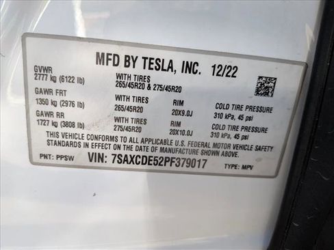 Used 2023 Tesla Model X image 25