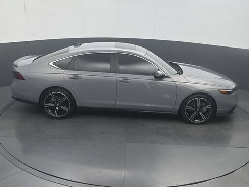 Used 2025 Honda Accord Sport image 26