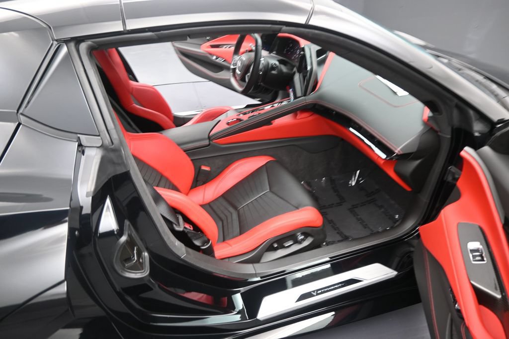 Used 2026 Chevrolet Corvette Stingray Premium Conv w/ Z51 Performance Package RWD image 14