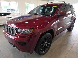 Used 2019 Jeep Grand Cherokee Altitude AWD/4WD video 1