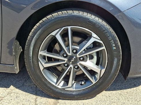 Certified 2023 Kia Forte LXS image 8