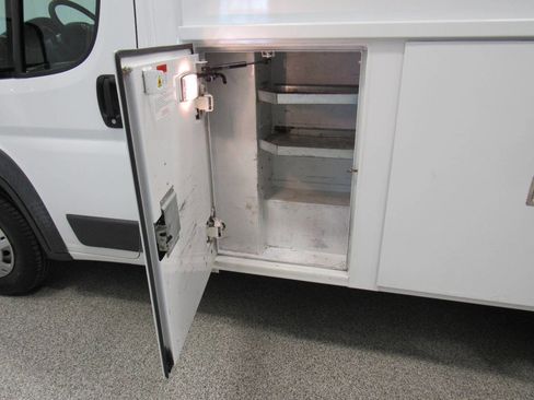 Used 2016 RAM ProMaster 2500 w/ Premium Appearance Group image 25