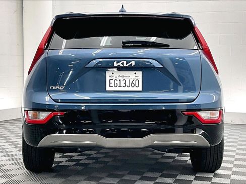 Used 2025 Kia Niro Wind image 3