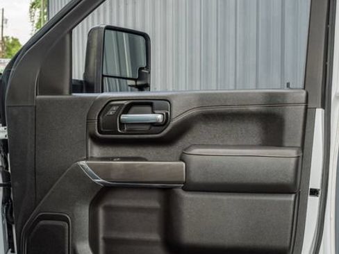 Used 2021 GMC Sierra 2500 AT4 AWD/4WD image 43