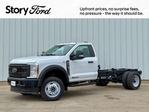 New 2024 Ford F550 4x4 Regular Cab Super Duty image 1