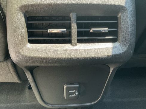 Used 2023 GMC Terrain SLT w/ Infotainment Package II AWD/4WD image 32