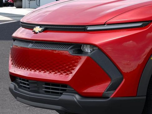 New 2026 Chevrolet Equinox EV LT image 13