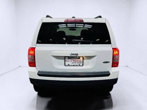 Used 2015 Jeep Patriot High Altitude FWD image 7