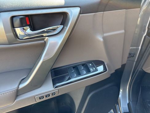 Used 2021 Lexus GX 460 Premium w/ Premium Package image 12