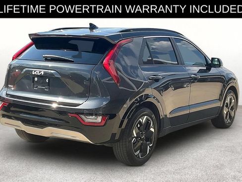 Used 2023 Kia Niro Wave FWD image 2