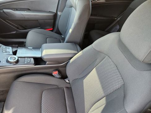 New 2026 Kia Sportage S image 8