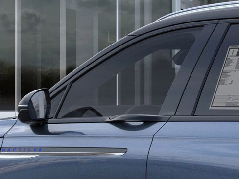 New 2025 Lincoln Nautilus Reserve image 20