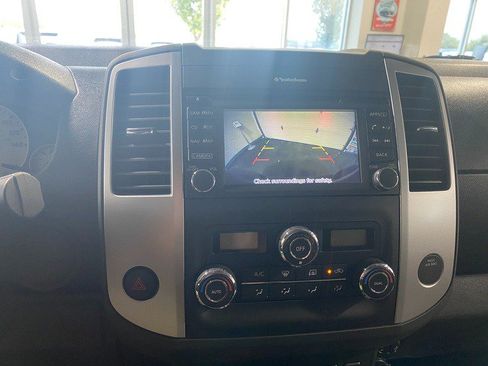 Used 2020 Nissan Frontier PRO-4X w/ Pro-4x Utility Package AWD/4WD image 27