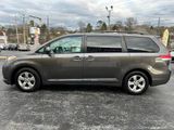 Used 2012 Toyota Sienna LE image 6