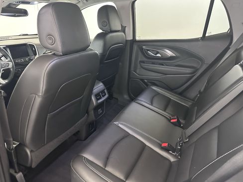 Used 2022 GMC Terrain SLT image 28