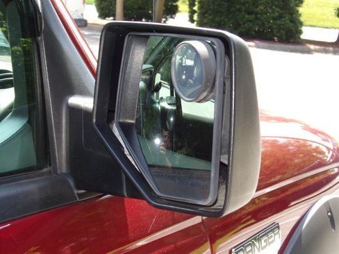 Used 2006 Ford Ranger XLT AWD/4WD image 16