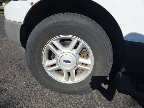 Used 2003 Ford Expedition XLT AWD/4WD image 4
