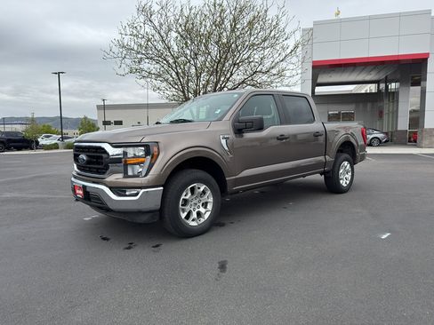 Used 2023 Ford F150 XLT image 5