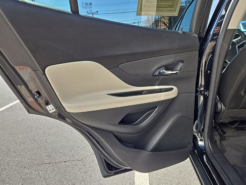 Used 2022 Buick Encore Preferred w/ Safety Package image 35