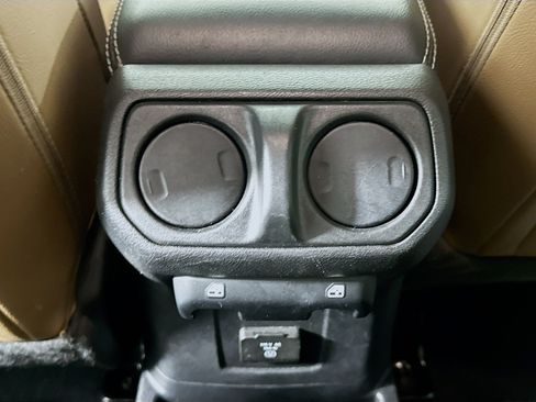 Used 2023 Jeep Wrangler Unlimited Sahara w/ Cold Weather Group AWD/4WD image 28