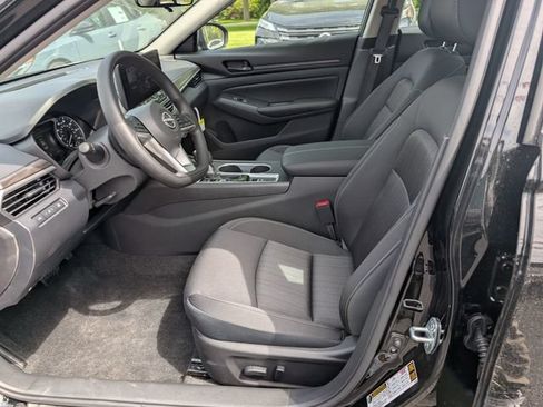 New 2026 Nissan Altima 2.5 SV w/ SV Special Edition Package AWD/4WD image 14