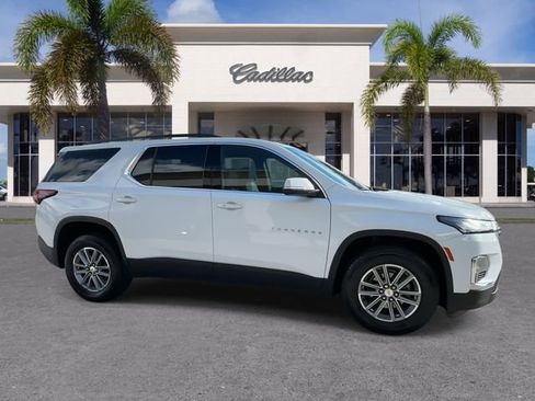 Used 2023 Chevrolet Traverse LT image 16