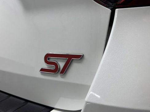 Used 2021 Ford Explorer ST w/ ST Street Pack image 42