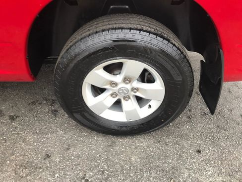 Used 2017 RAM 1500 Classic SLT image 38