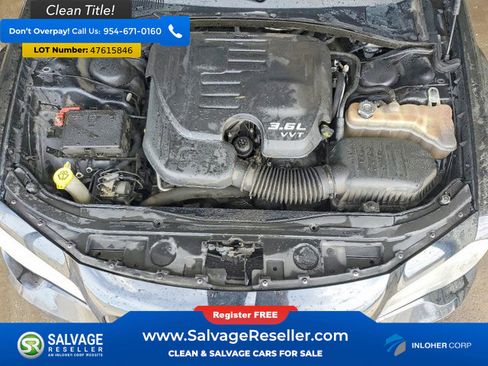 Used 2018 Chrysler 300 S w/ 300S Alloy Package image 15