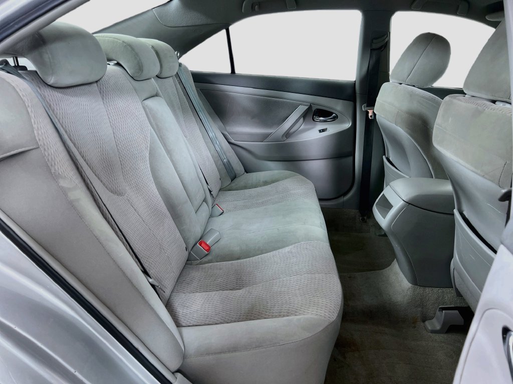 Used 2010 Toyota Camry FWD image 26