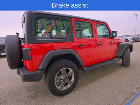 Used 2022 Jeep Wrangler Unlimited Sport image 9
