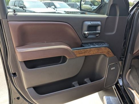 Used 2016 Chevrolet Silverado 1500 High Country w/ High Country Premium Package image 7