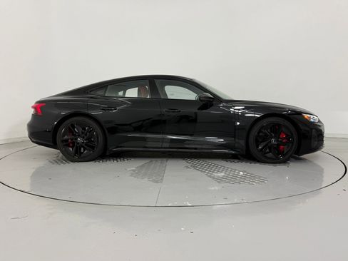 Used 2023 Audi RS e-tron GT image 8