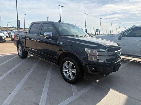 Used 2019 Ford F150 Platinum w/ Equipment Group 701A Luxury AWD/4WD image 3