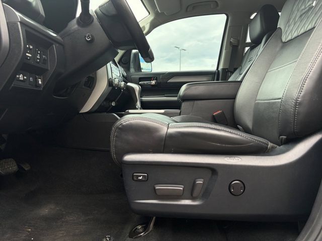 Used 2021 Toyota Tundra Platinum AWD/4WD image 14