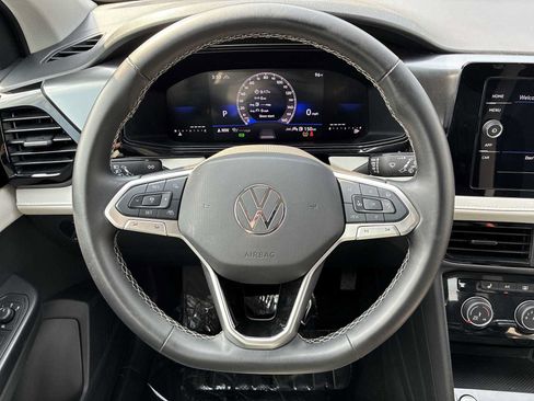 Used 2025 Volkswagen Taos S AWD/4WD image 11