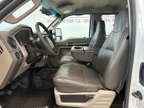 Used 2010 Ford F250 XL image 9