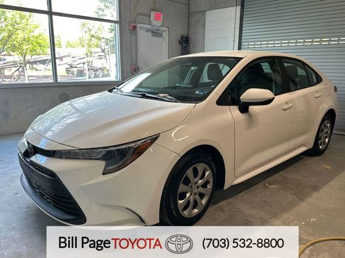 Used 2023 Toyota Corolla LE image 1