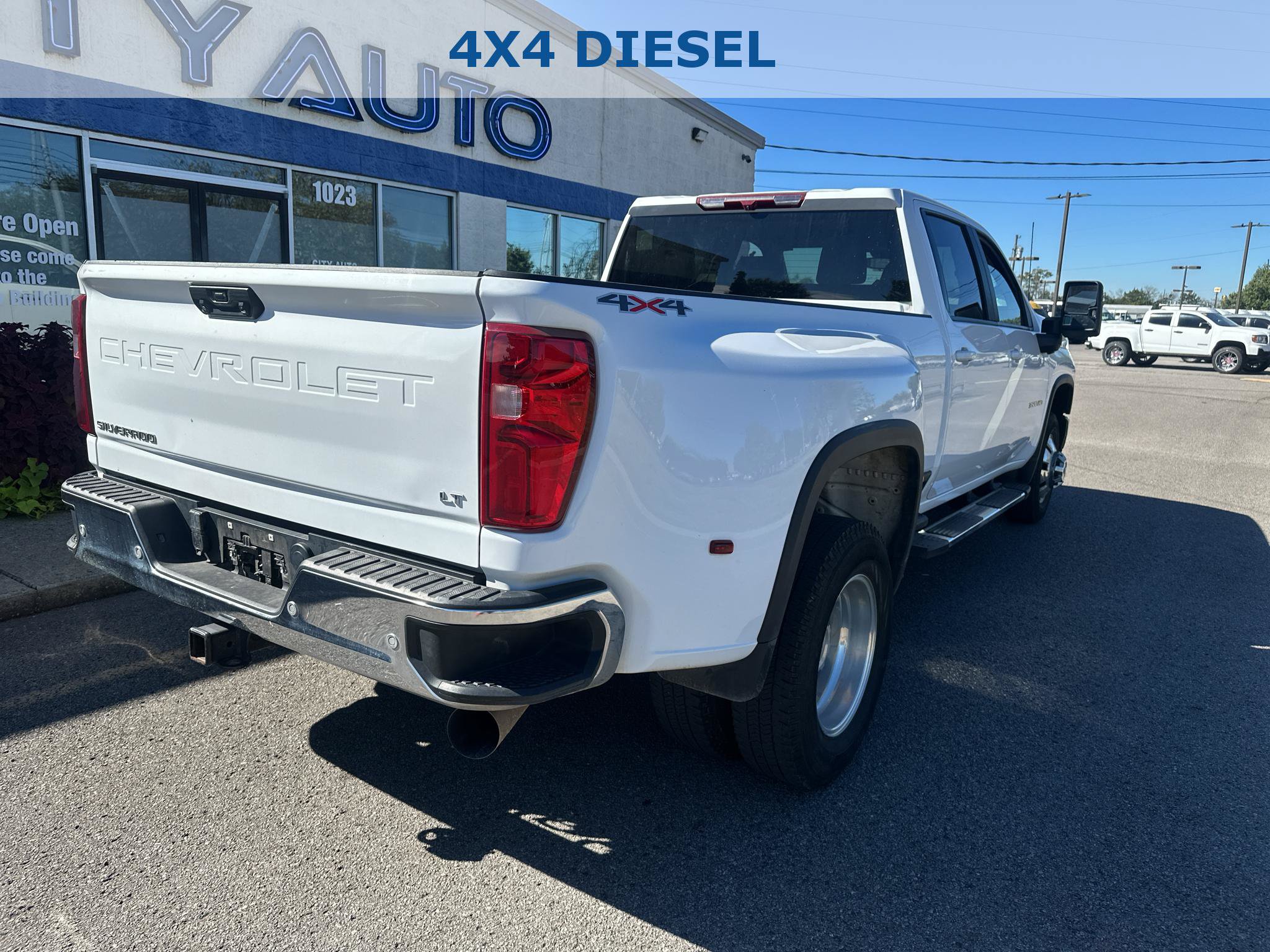 Used 2025 Chevrolet Silverado 3500 LT w/ Safety Package AWD/4WD image 4
