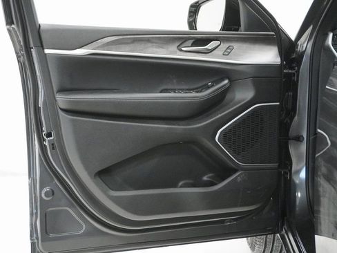 New 2026 Jeep Grand Cherokee Limited w/ Limited Altitude Package image 14