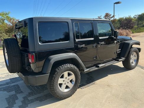 Used 2014 Jeep Wrangler Unlimited Sport w/ Quick Order Package 24S AWD/4WD image 11
