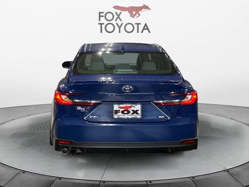 Used 2025 Toyota Camry SE w/ Multimedia Upgrade Package FWD image 5