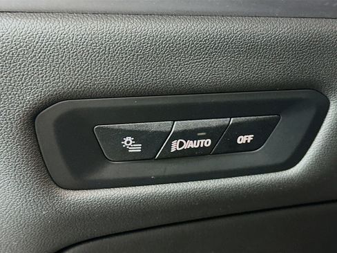 Used 2024 BMW X5 sDrive40i w/ Premium Package image 17