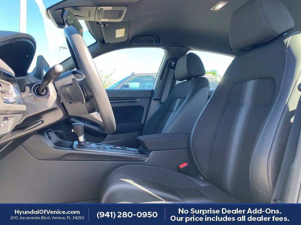 Used 2024 Honda Civic Sport image 2