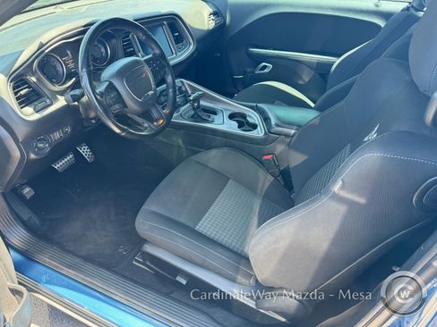 Used 2022 Dodge Challenger R/T Scat Pack w/ Driver Convenience Group RWD image 9