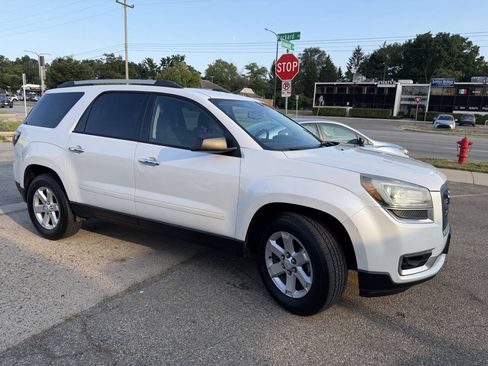 Used 2016 GMC Acadia SLE FWD image 10
